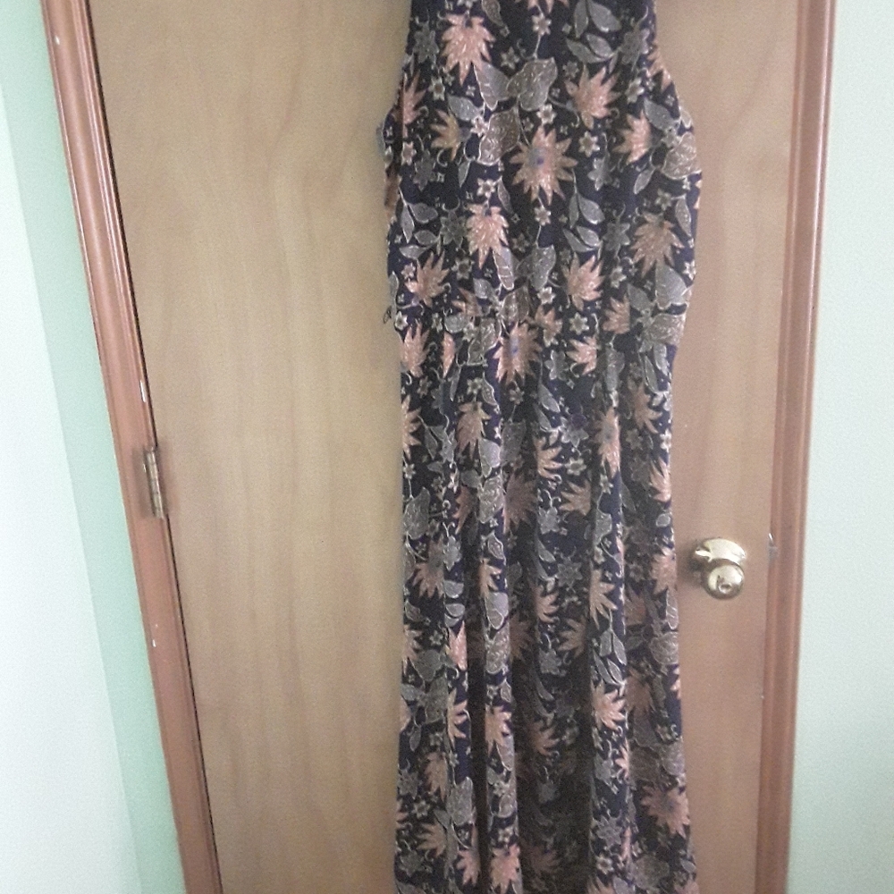 Clues collection Paris dress